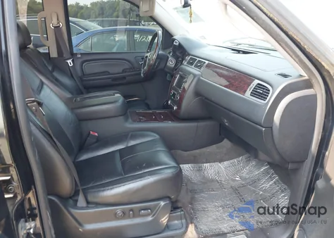 2008 GMC Yukon Xl 1500 Denali из США, поврежденный, VIN 1GKFK66808J203291